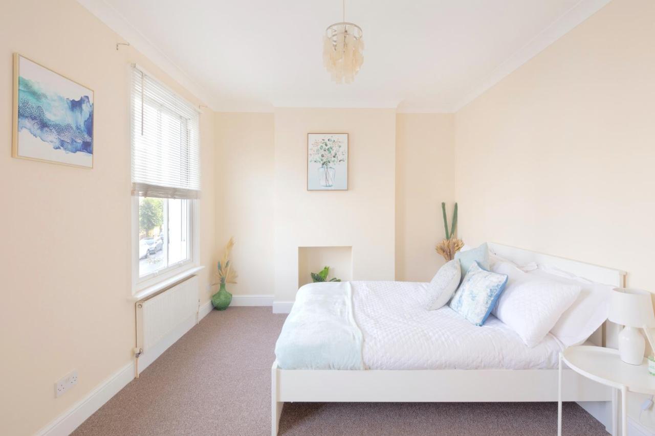 Stylish House In Wimbledon Βίλα Λονδίνο Εξωτερικό φωτογραφία