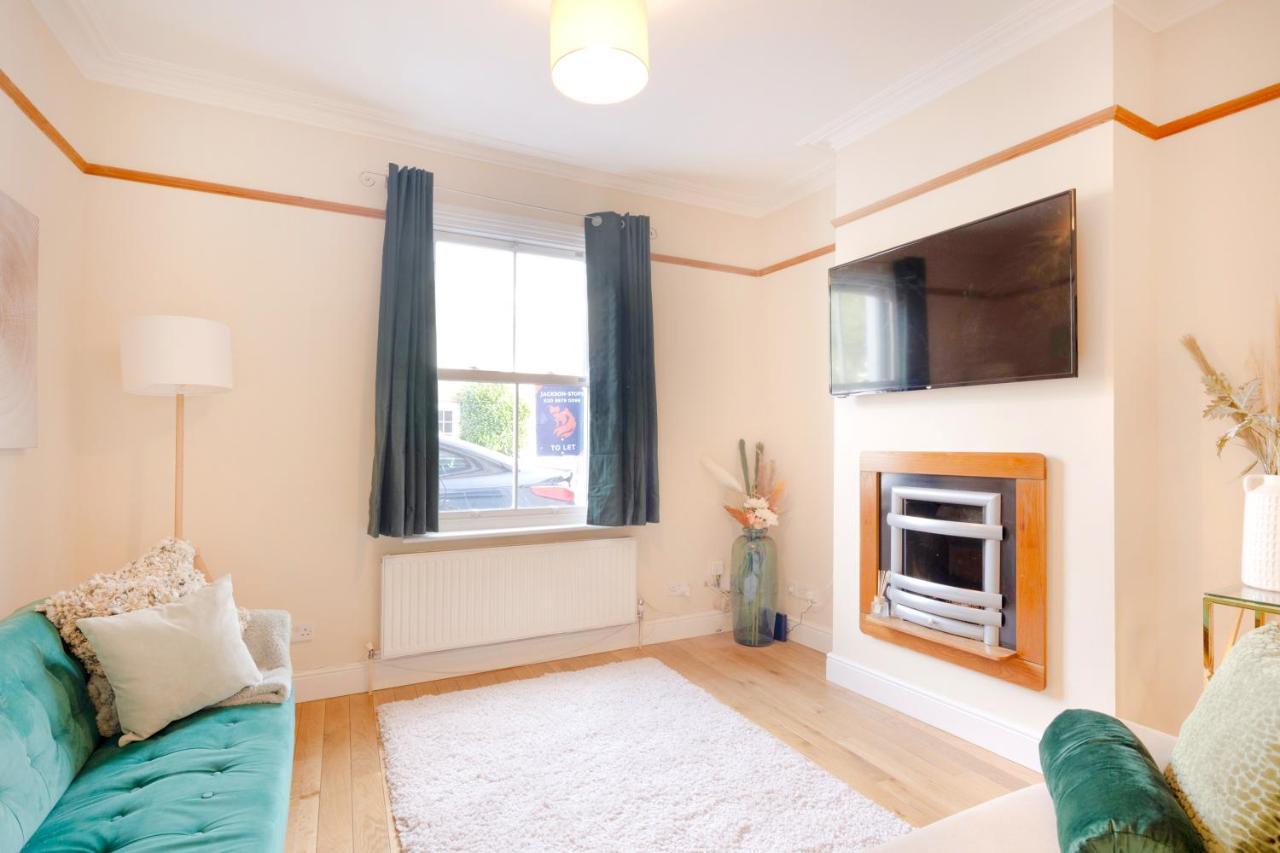 Stylish House In Wimbledon Βίλα Λονδίνο Εξωτερικό φωτογραφία