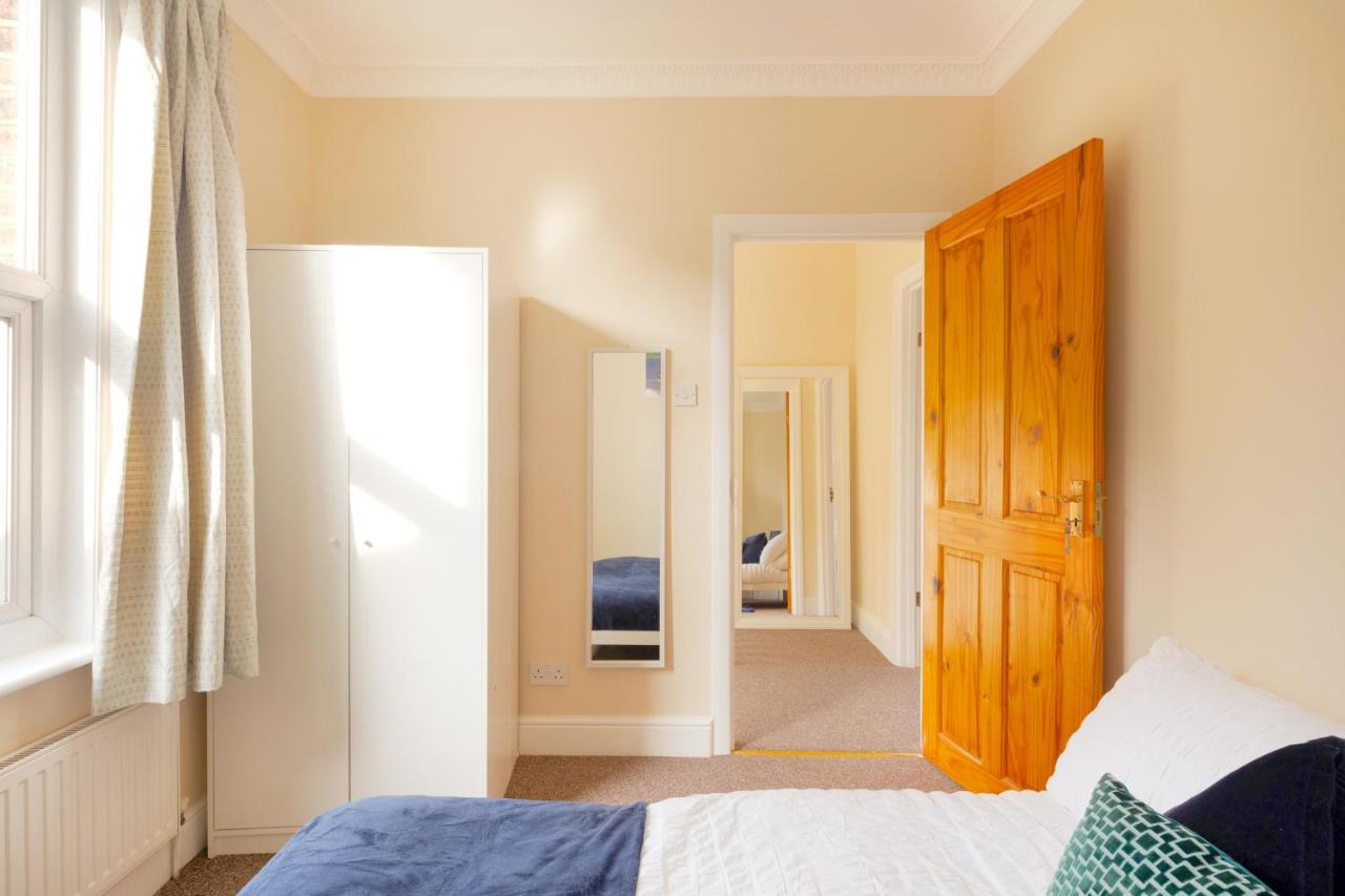 Stylish House In Wimbledon Βίλα Λονδίνο Εξωτερικό φωτογραφία