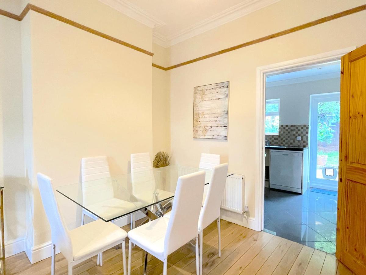 Stylish House In Wimbledon Βίλα Λονδίνο Εξωτερικό φωτογραφία